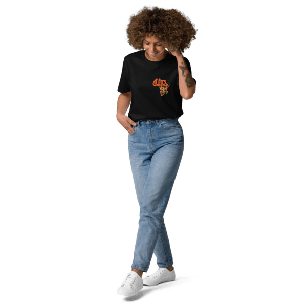 Él que no tiene de Congo - Unisex organic cotton t-shirt - Image 3